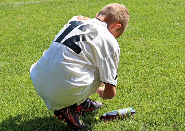 反对者抨击拉波尔塔：诺坎普还没完工，你们到底在庆祝什么？